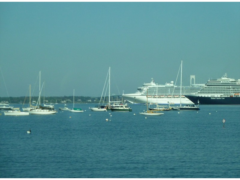 Sailboars and cruise ships